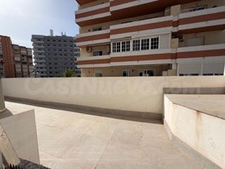 en Fuengirola a estrenar! A 350 m playa. 2 dormitorios, 2 te - foto 2