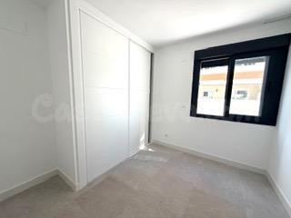 en Fuengirola a estrenar! A 350 m playa. 2 dormitorios, 2 te - foto 5