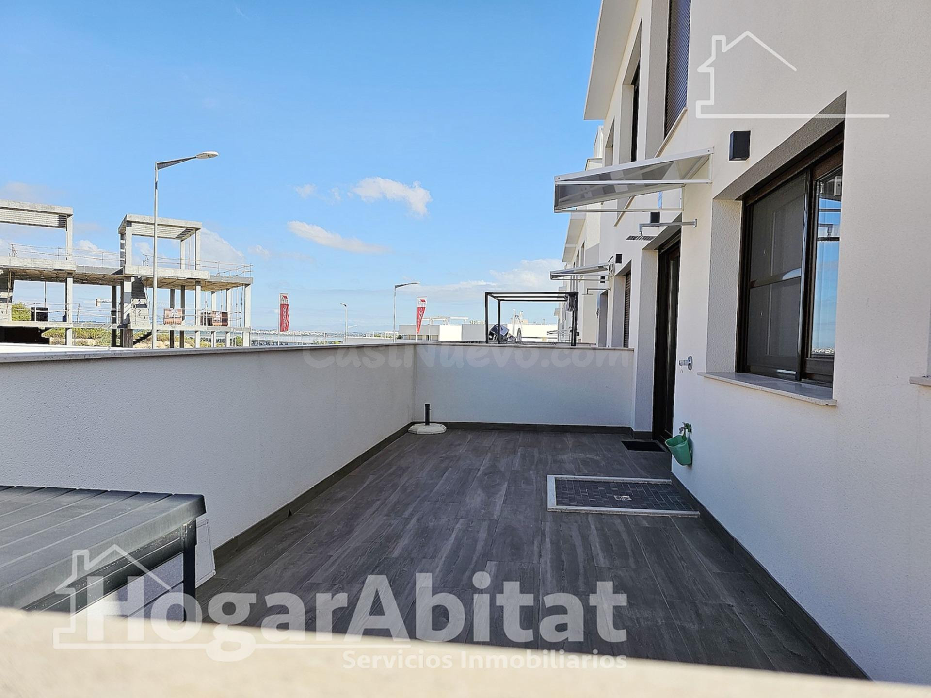 MAGINFICA RESIDENCIAL CON 2 TERRAZAS, GARAJE Y PISCINA - foto 4