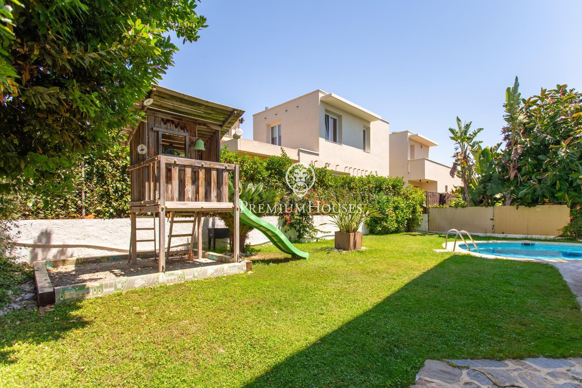 Casa en venta en El Masnou con piscina - foto 4