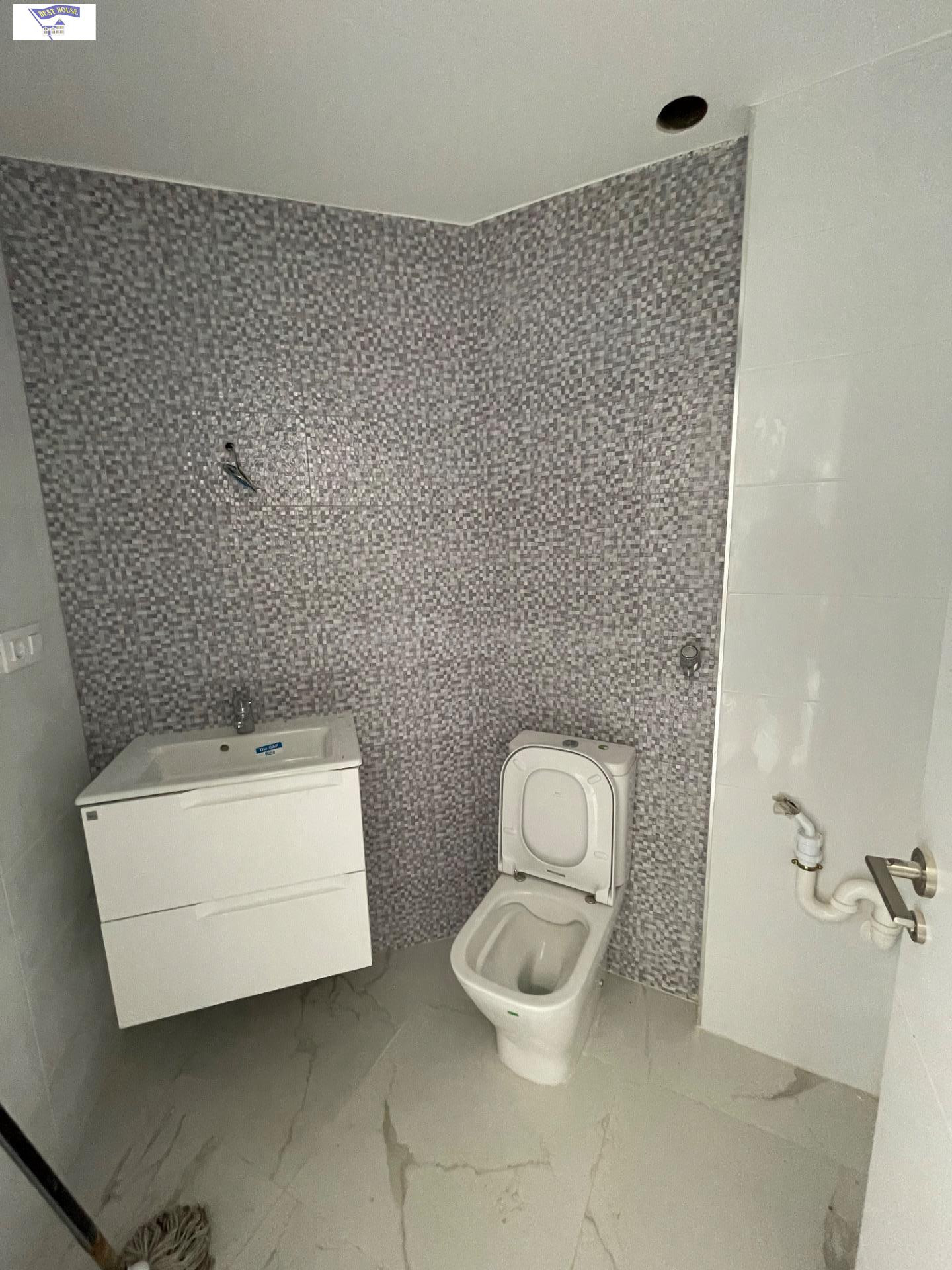 Local Comercial Dúplex Adaptable a Vivienda en Zona Carretas - foto 3