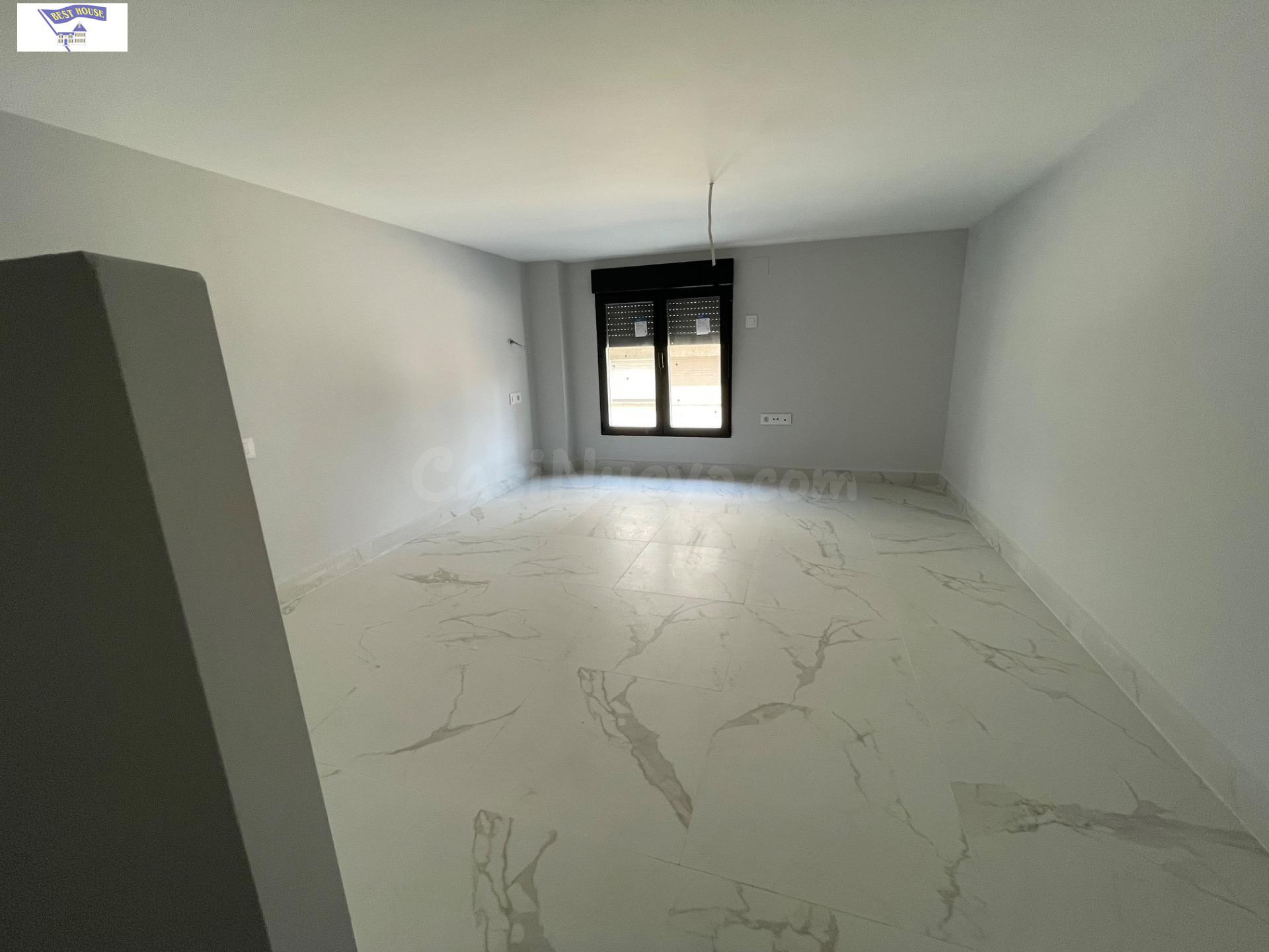 Local Comercial Dúplex Adaptable a Vivienda en Zona Carretas - foto 4