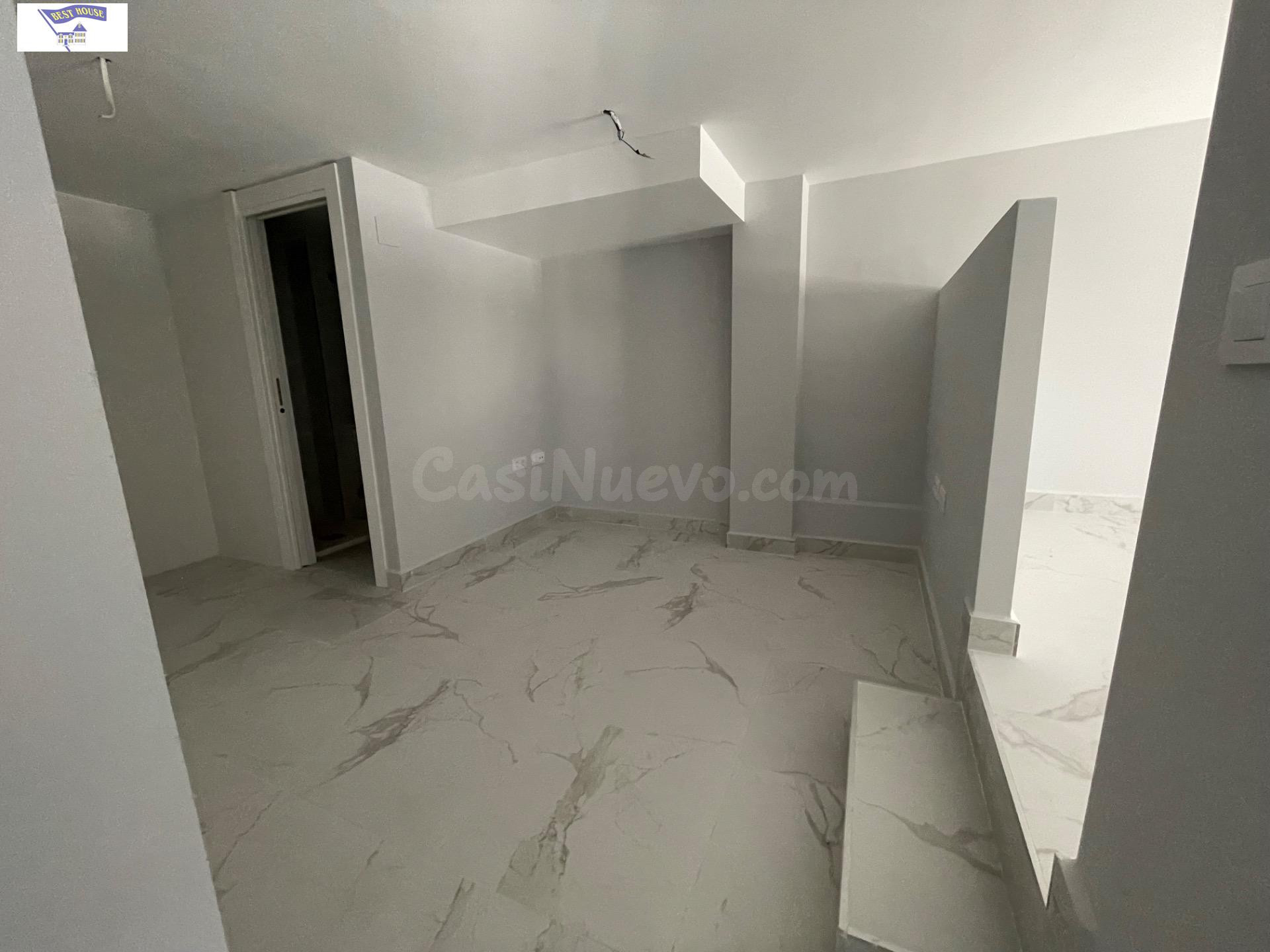 Local Comercial Dúplex Adaptable a Vivienda en Zona Carretas - foto 5