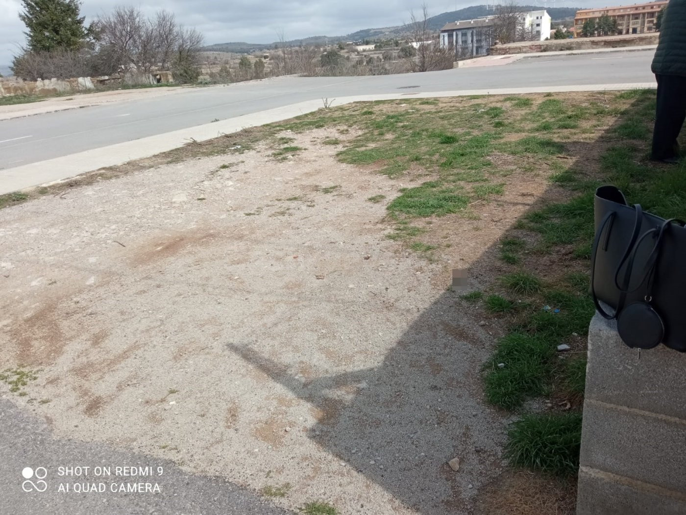 Terreno zona polideportivo,puedes construir tu propia casa, - foto 4