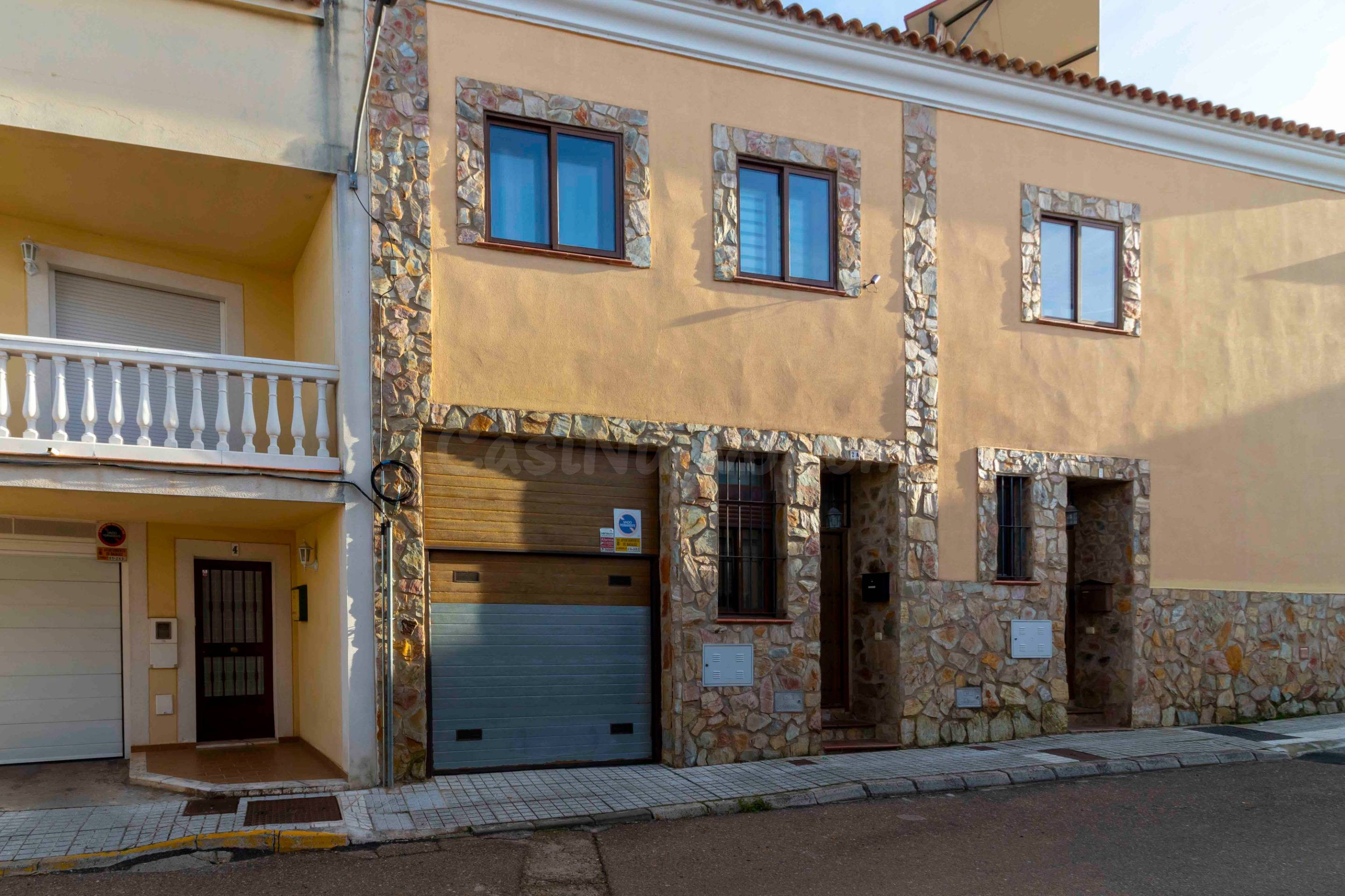 Amplia Casa en Badajoz - Ideal para Familias (Bda San Miguel - foto 3