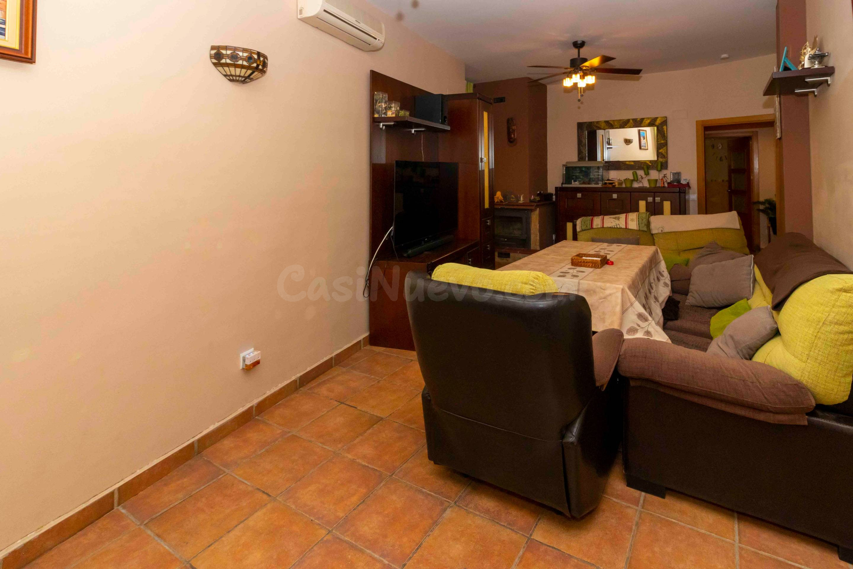 Amplia Casa en Badajoz - Ideal para Familias (Bda San Miguel - foto 5
