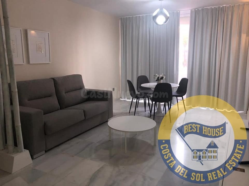 Apartamento en venta en Puerto Banús.