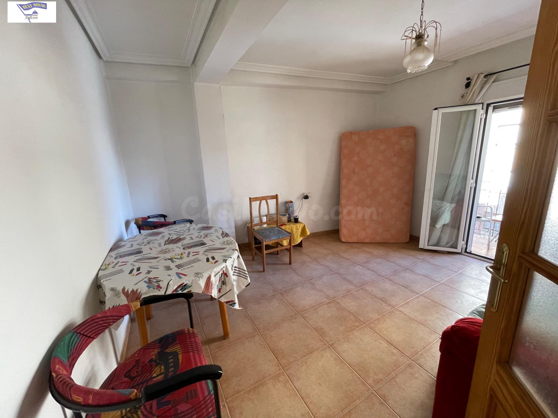 Luminoso Piso de Tres habitaciones en el Corazón de Albacete