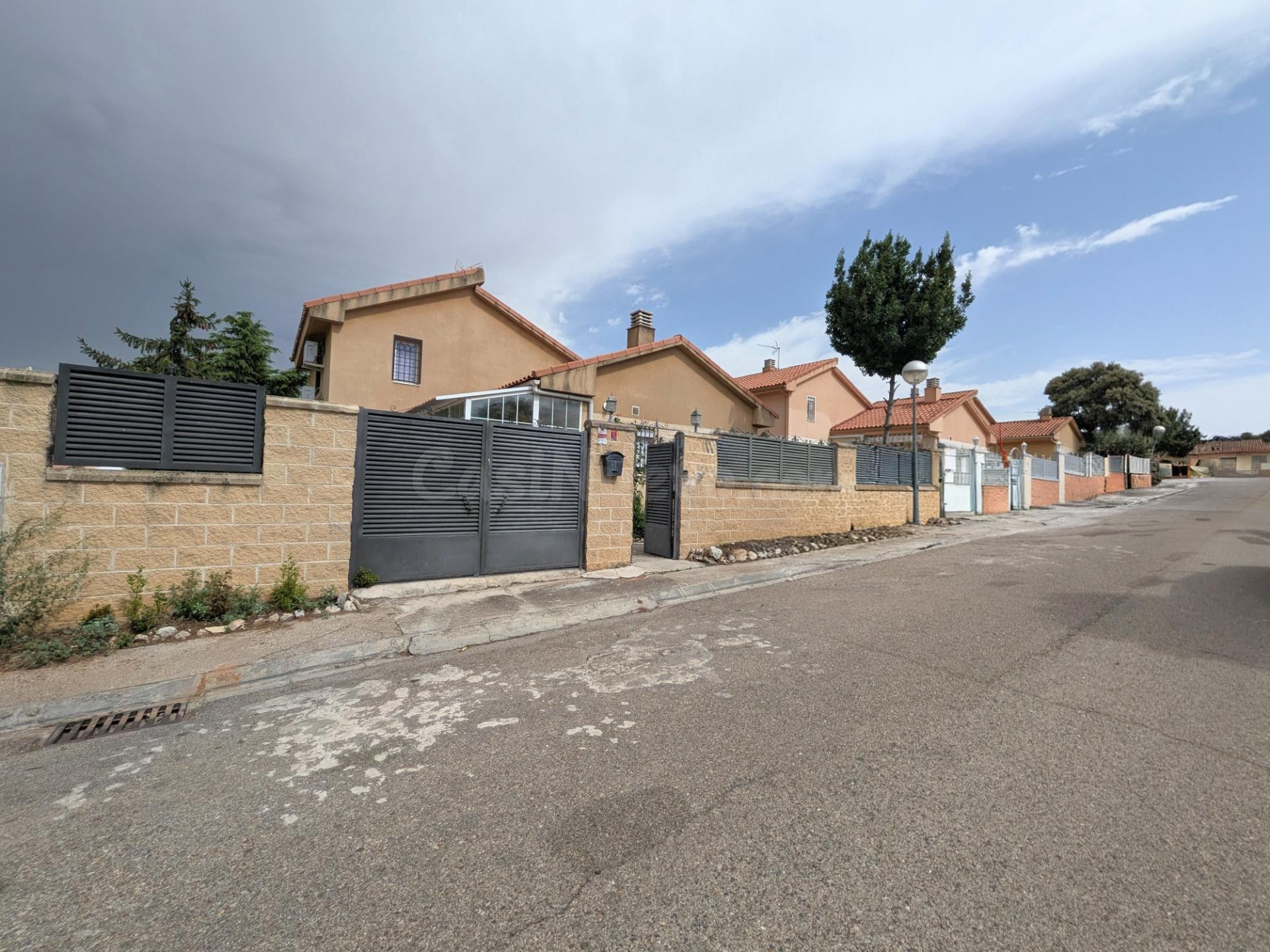 CHALET EN VENTA ZONA PIOZ - foto 3