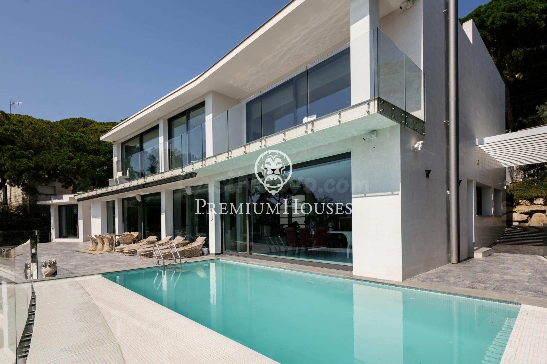 Casa en venta en Cabrils. Espectaculares vistas al mar.