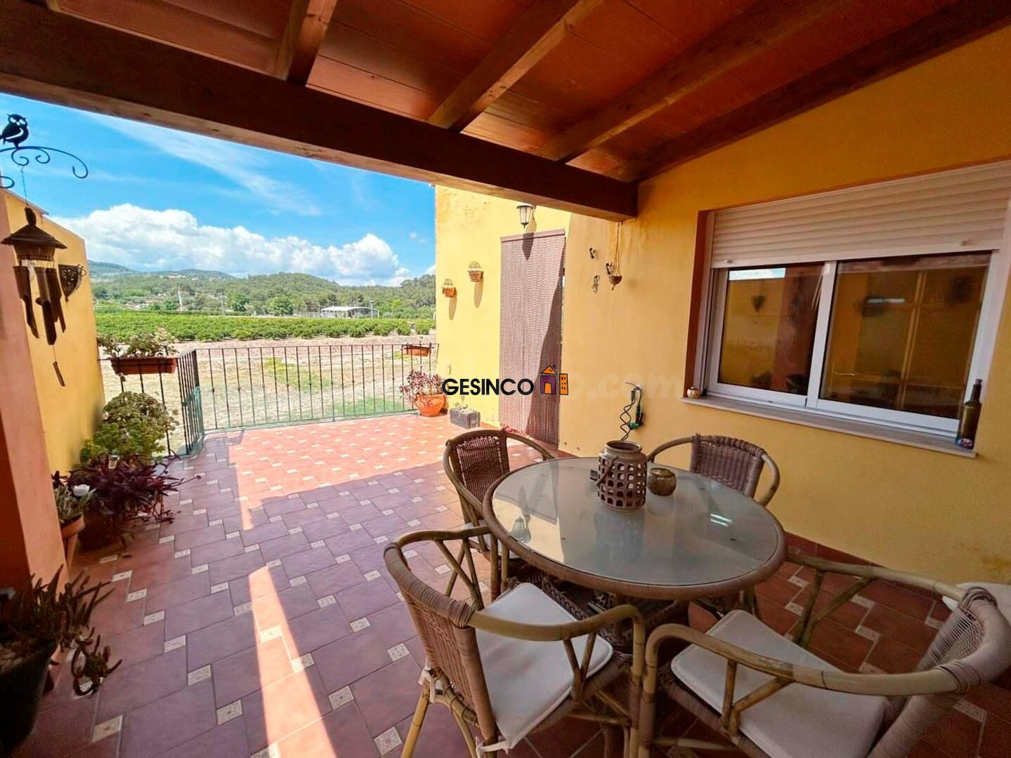 VIVIENDA DÚPLEX CON VISTAS PANORÁMICAS