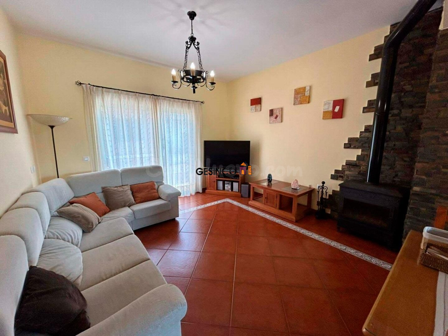 VIVIENDA DÚPLEX CON VISTAS PANORÁMICAS - foto 2
