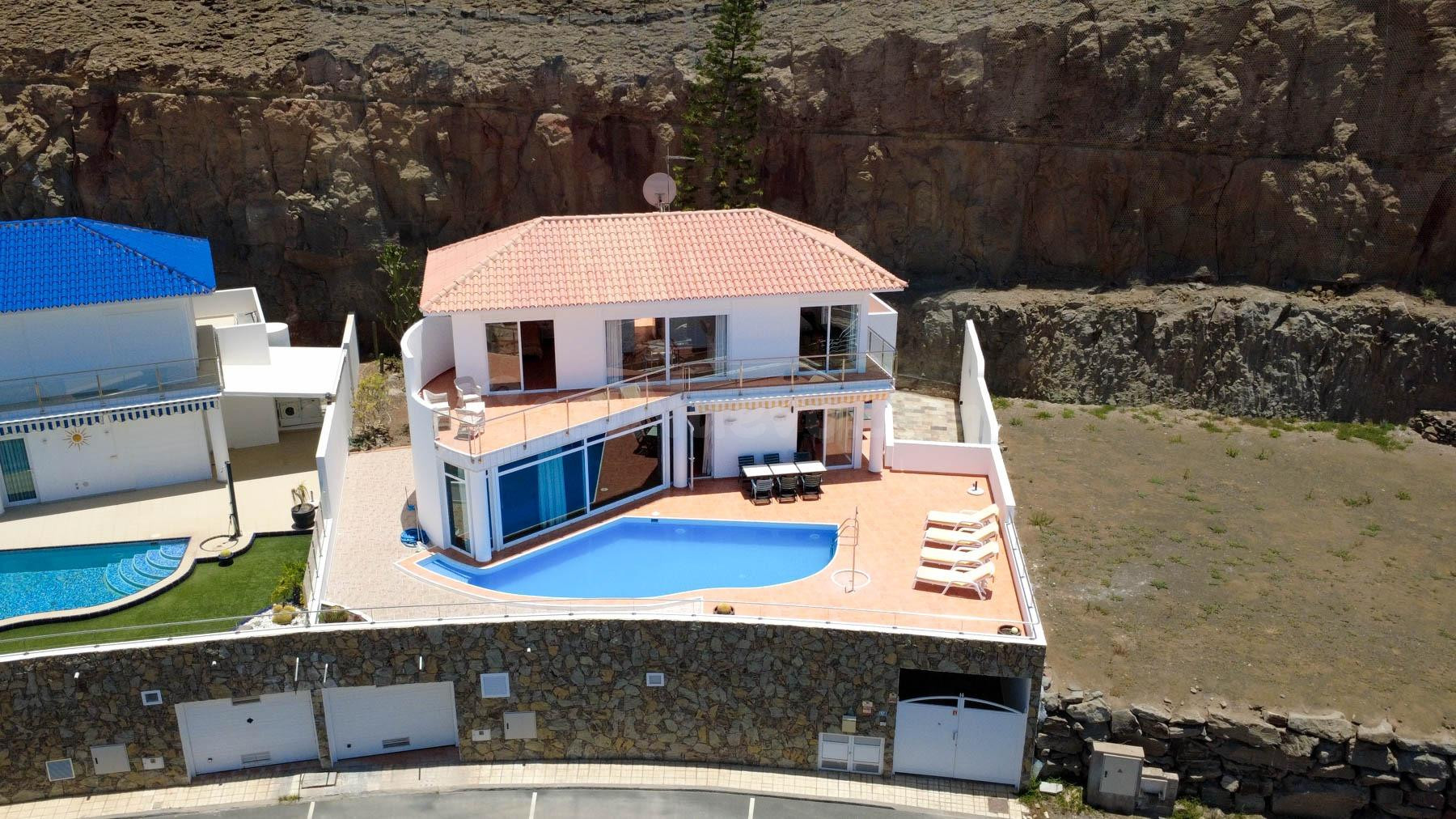 Exclusiva villa en Avenida Lechugal, Tauro - foto 2