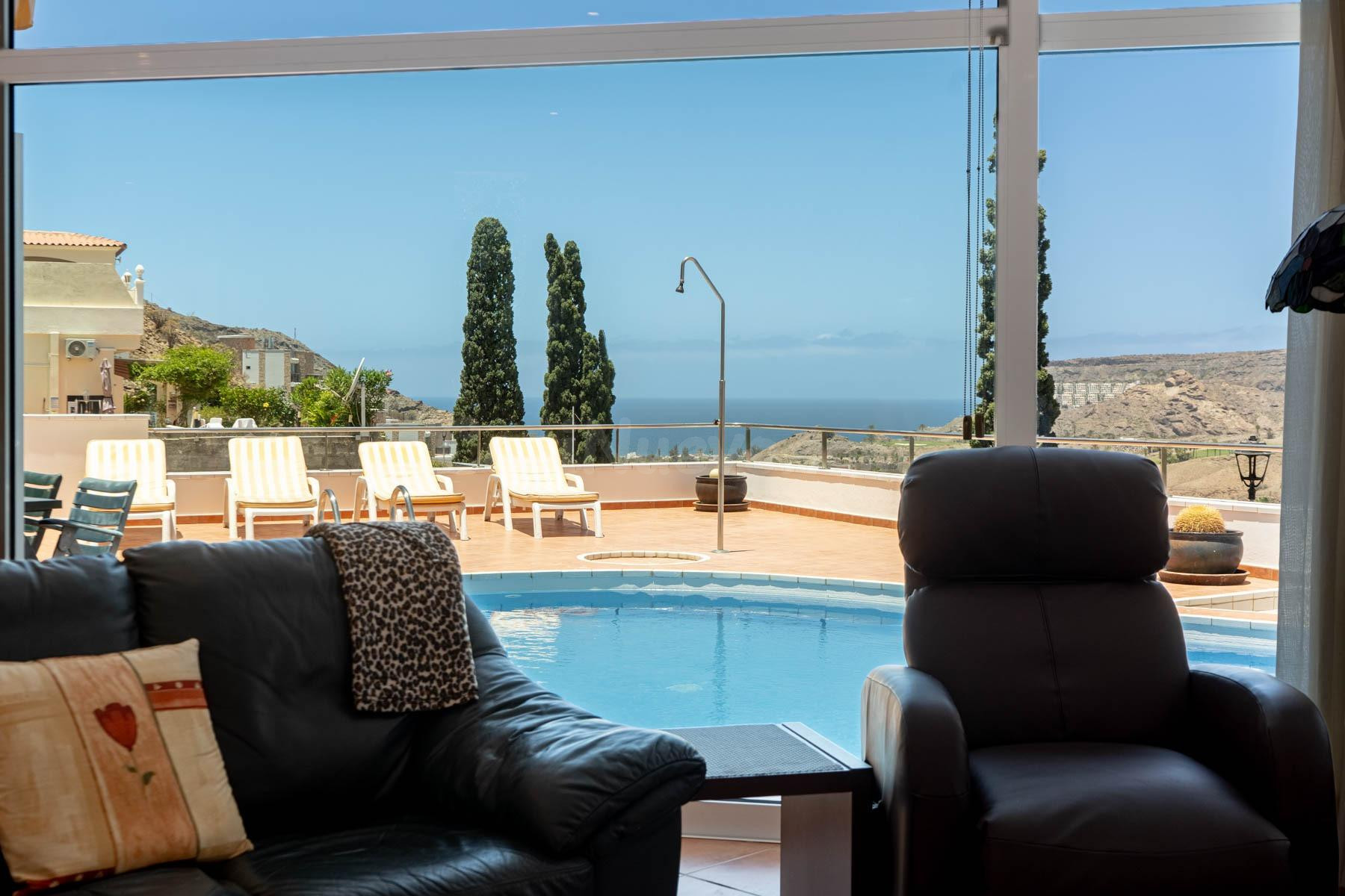 Exclusiva villa en Avenida Lechugal, Tauro - foto 4