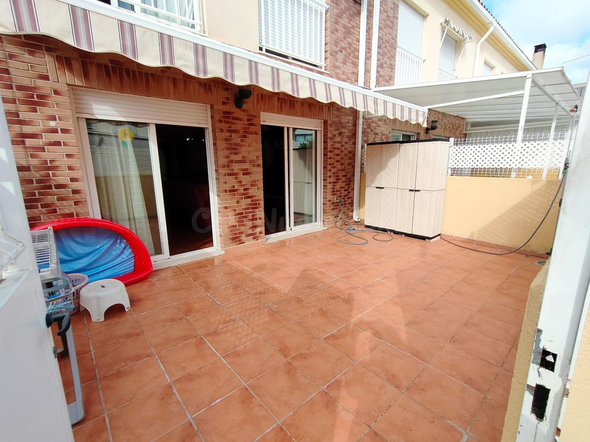 CHALET PAREADO EN BURRIANA - foto 4