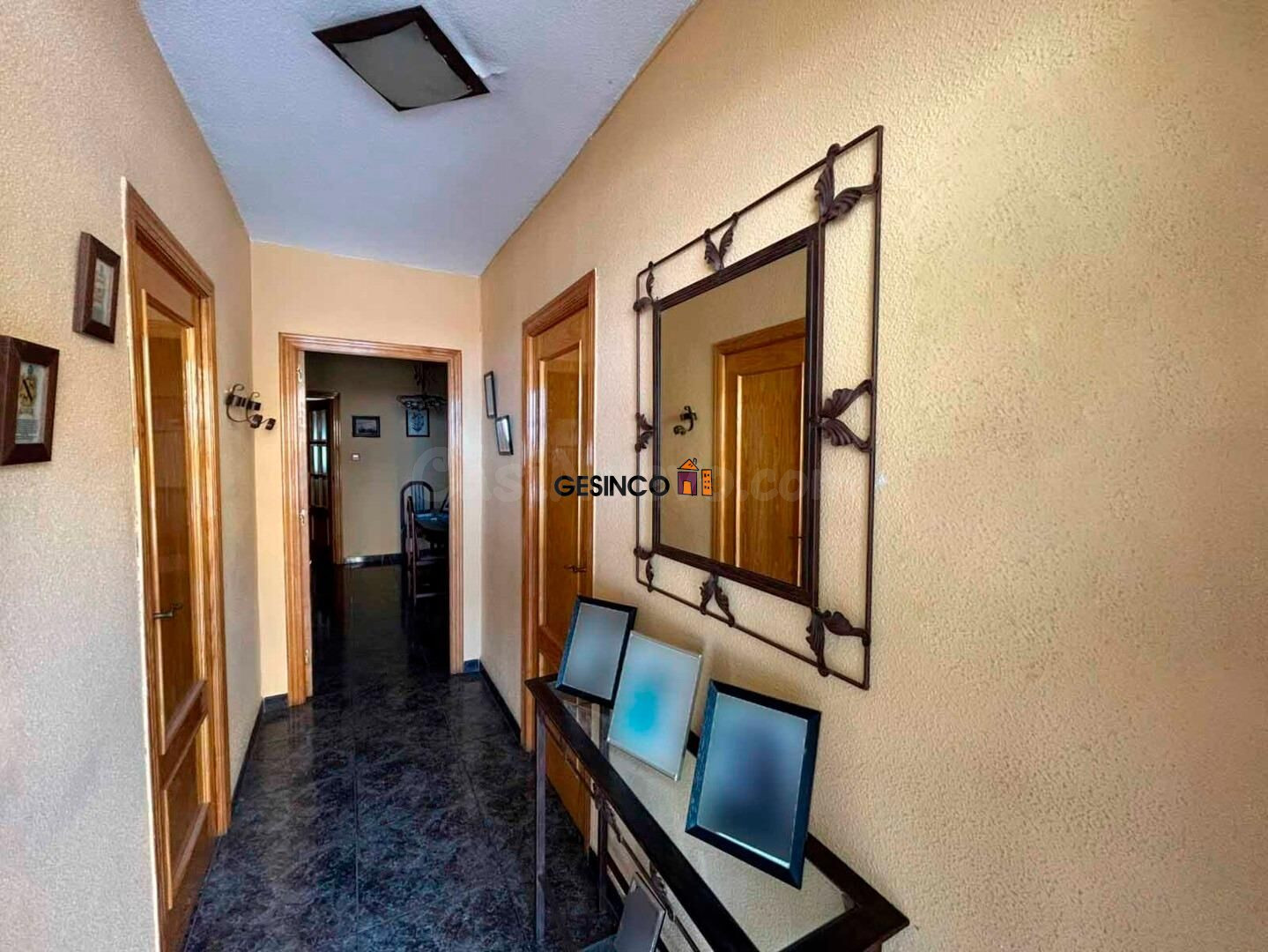 CASA DE PUEBLO CON TERRAZA Y GARAJE - foto 5