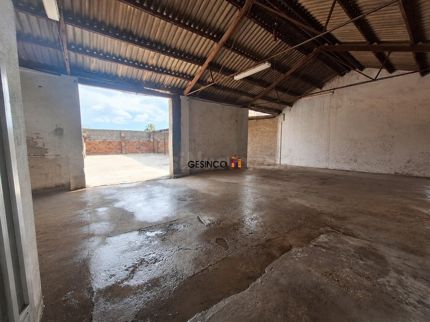 NAVE DIÁFANA CON PATIO EN LA LLOSA DE RANES - foto 2