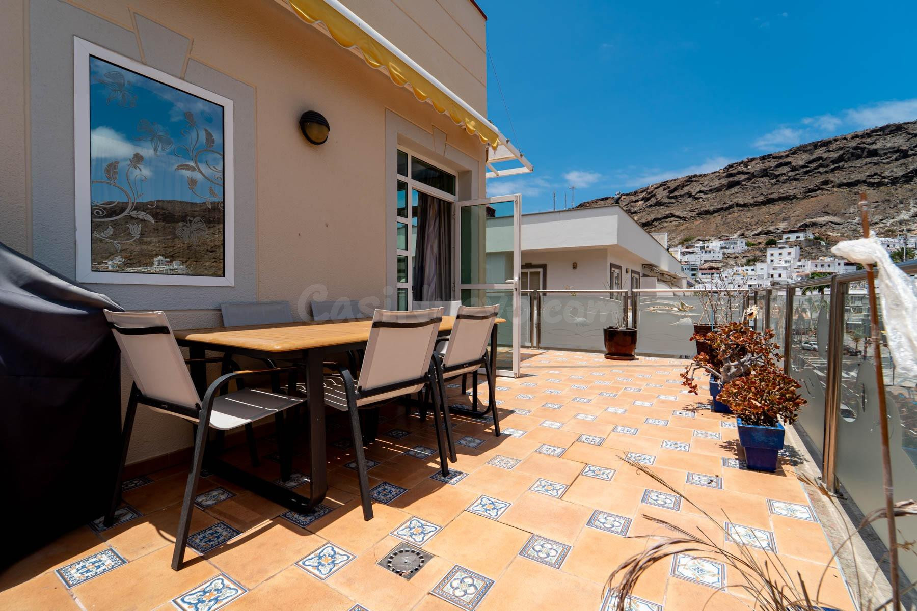 Exclusivo ático en esquina con terraza, solárium y parking e - foto 3