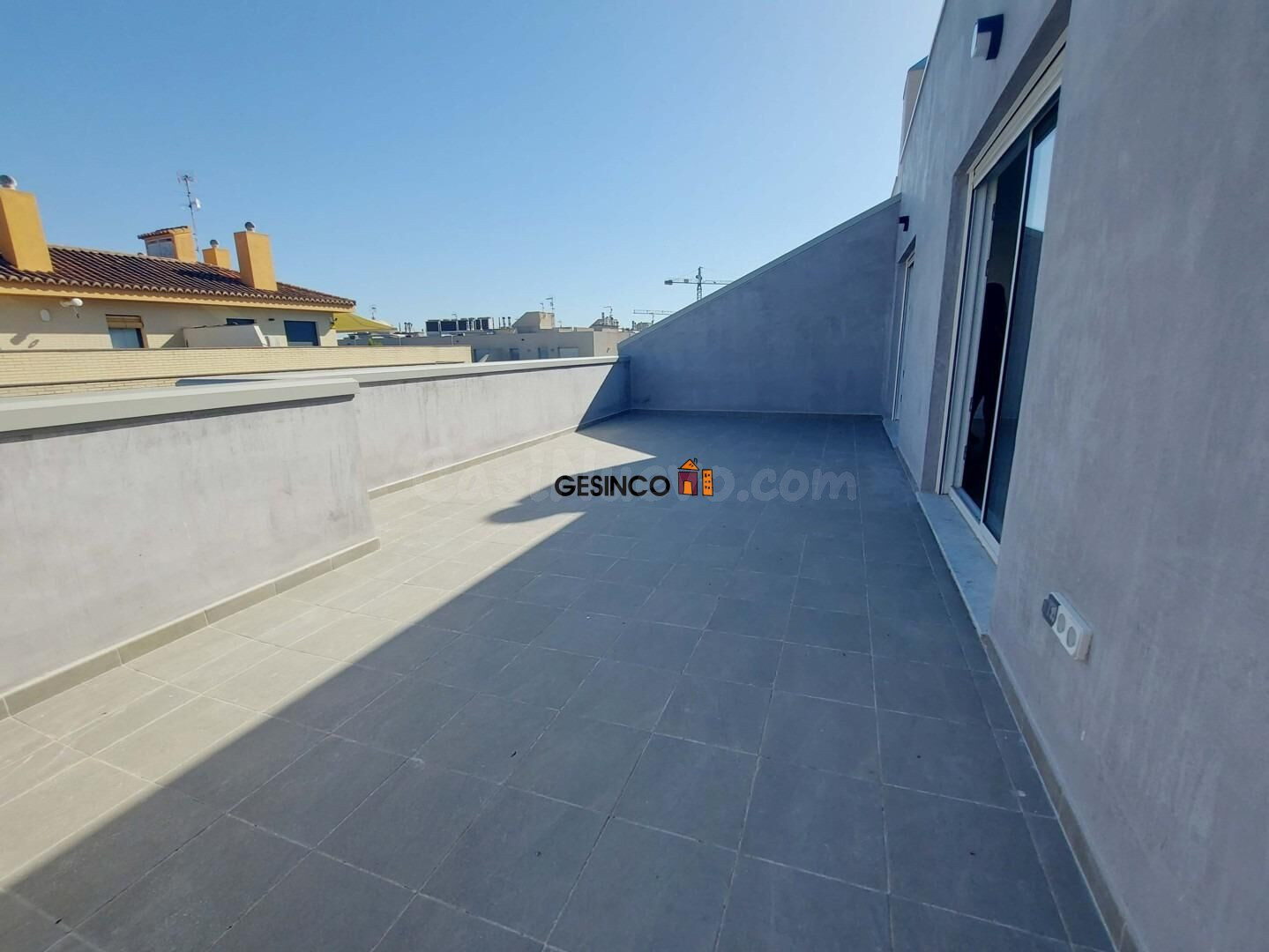 ÁTICO DE OBRA NUEVA CON TRASTERO INCLUIDO - foto 2
