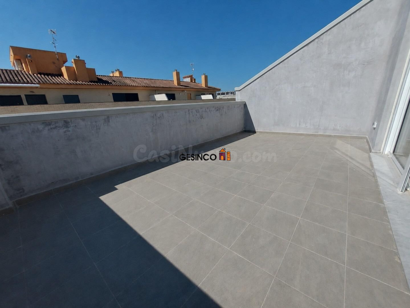 ÁTICO DE OBRA NUEVA CON TRASTERO ANEJO ZONA EL PALASIET - foto 3