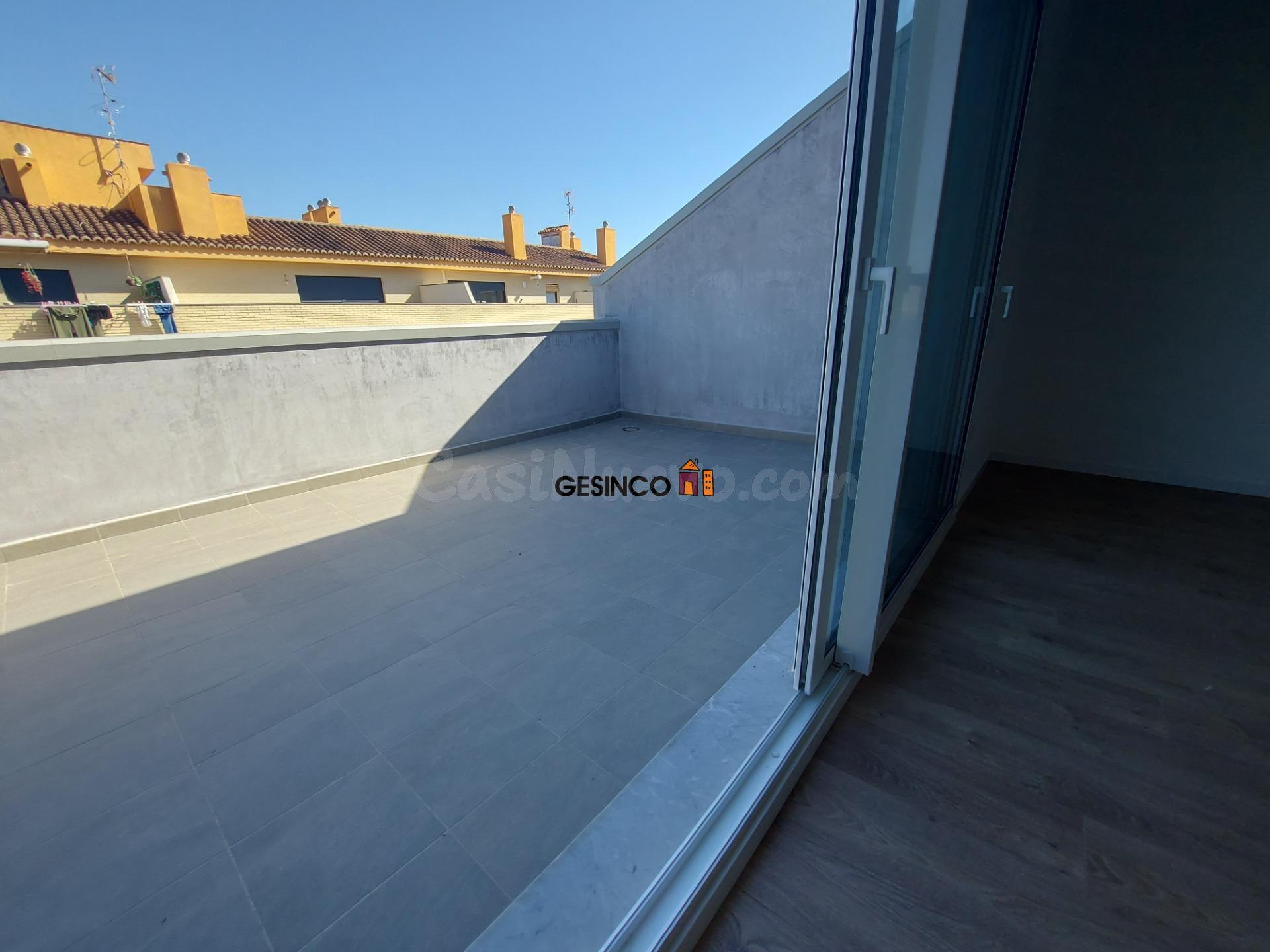 ÁTICO DE OBRA NUEVA CON TRASTERO ANEJO ZONA EL PALASIET - foto 4