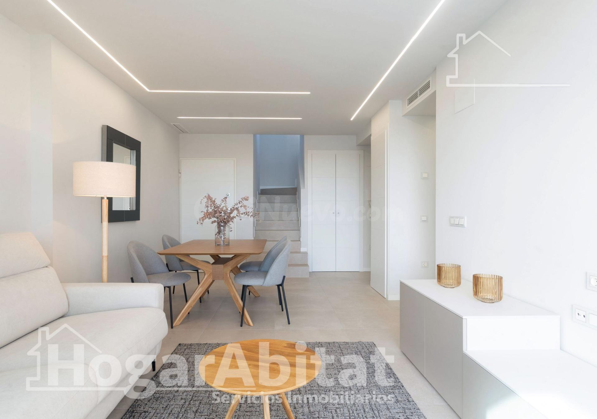 ¡VISTAS AL MAR! PRECIOSOÁTICO CON PISCINA, GARAJE - foto 3