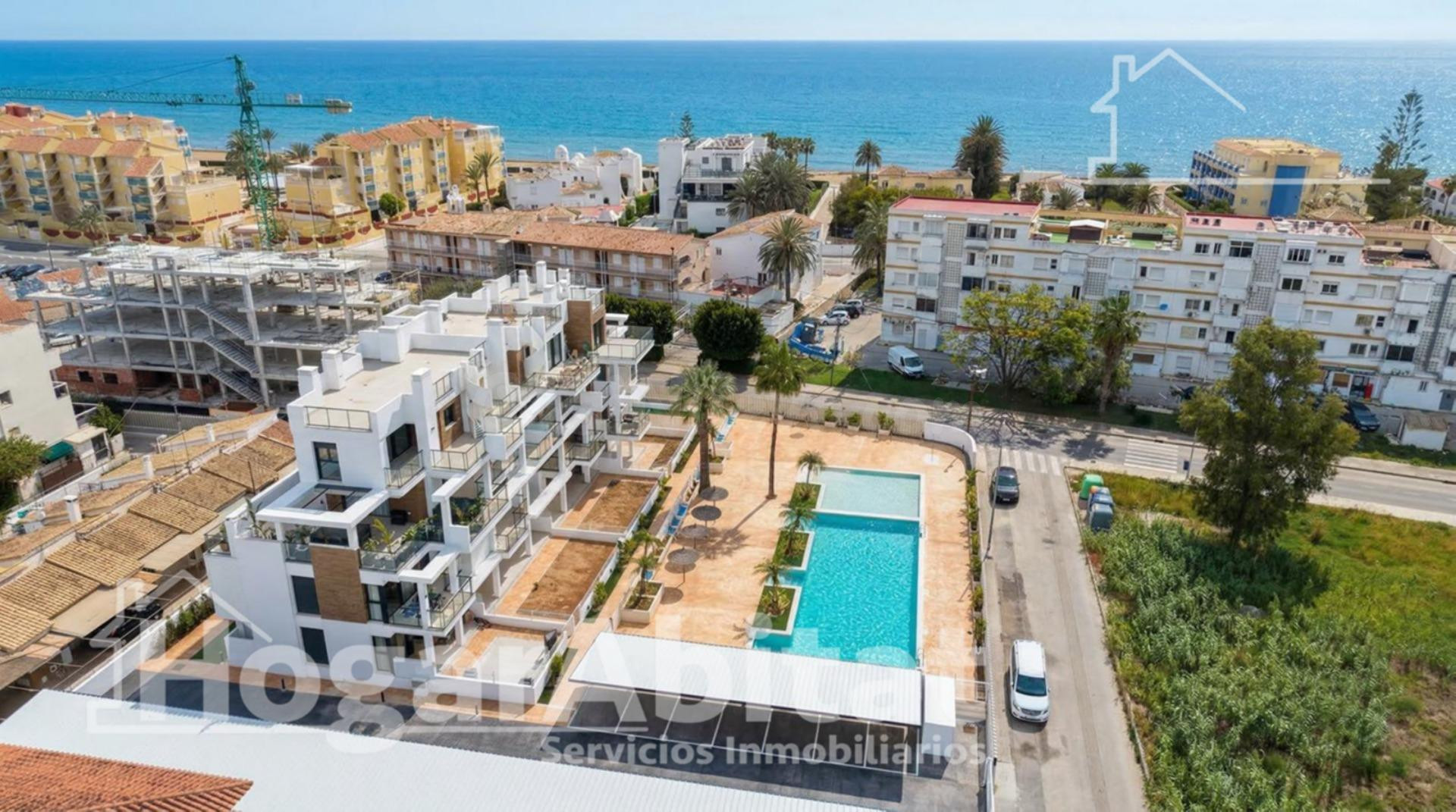 ¡A ESTRENAR, CERCA DEL MAR! PRECIOSO EXTERIOR EN RESIDENCIAL - foto 2