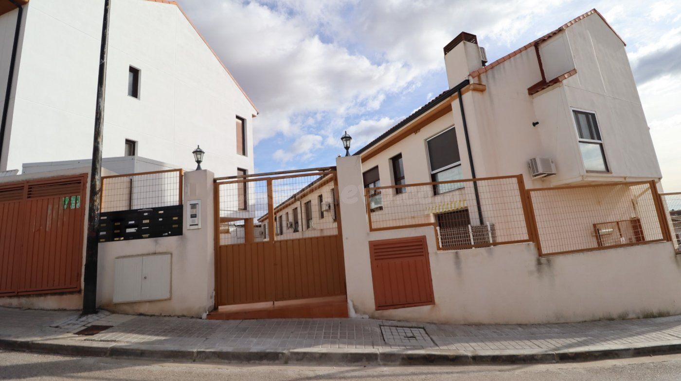DUPLEX EN CORPA - foto 3