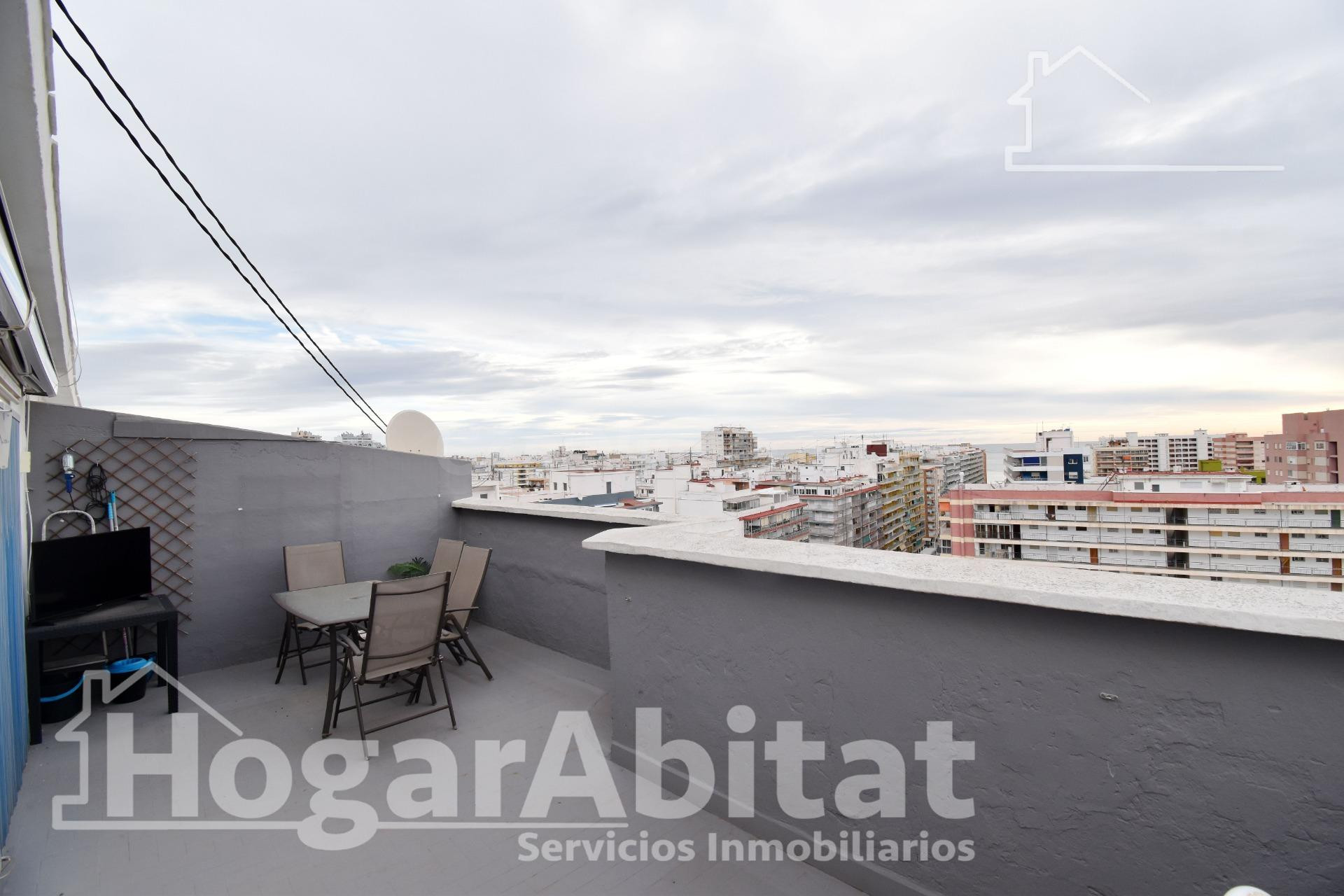 ¡CERCA DEL MAR CON VISTAS A LA MONTAÑA! ÁTICO ESQUINERO CON  - foto 3