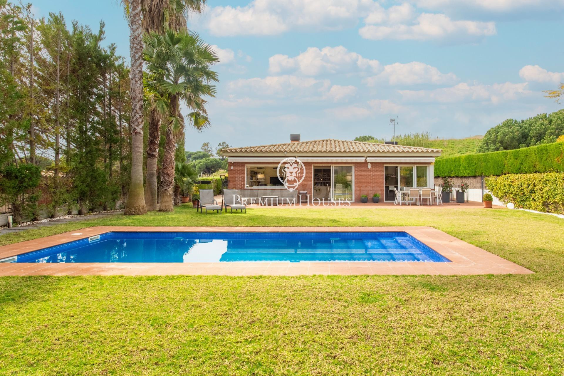 Casa en venta en parcela plana y en una sola planta