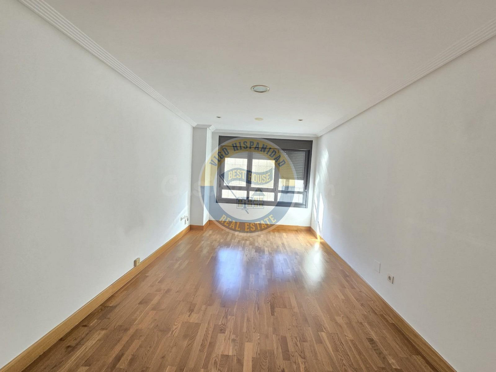 APARTAMENTO SEMINUEVO DE DOS DORMITORIOS CON GARAJE Y BODEGA