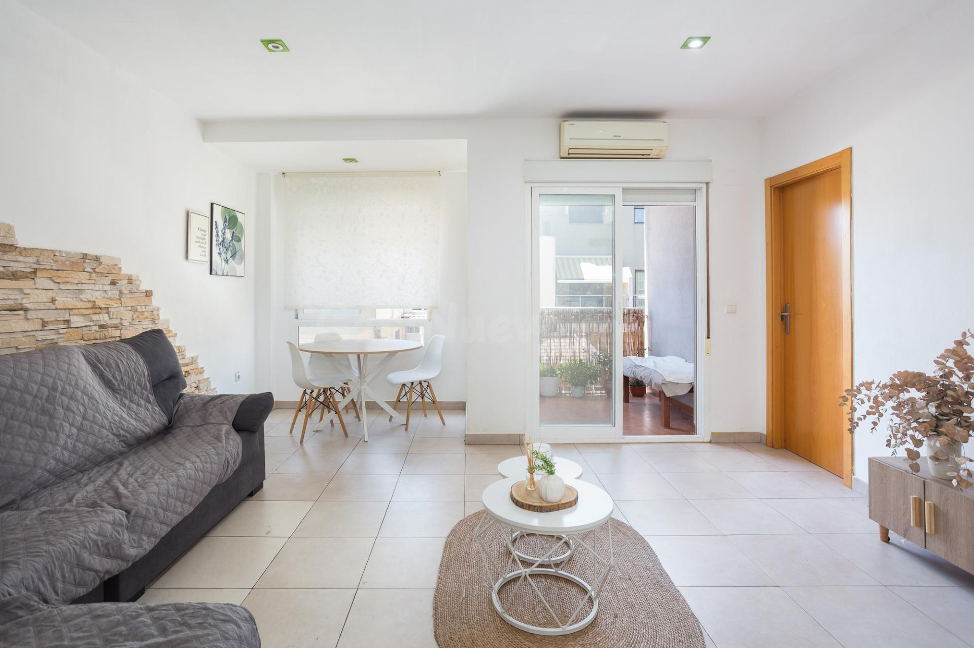 Piso moderno y funcional a 350 metros del mar - foto 4