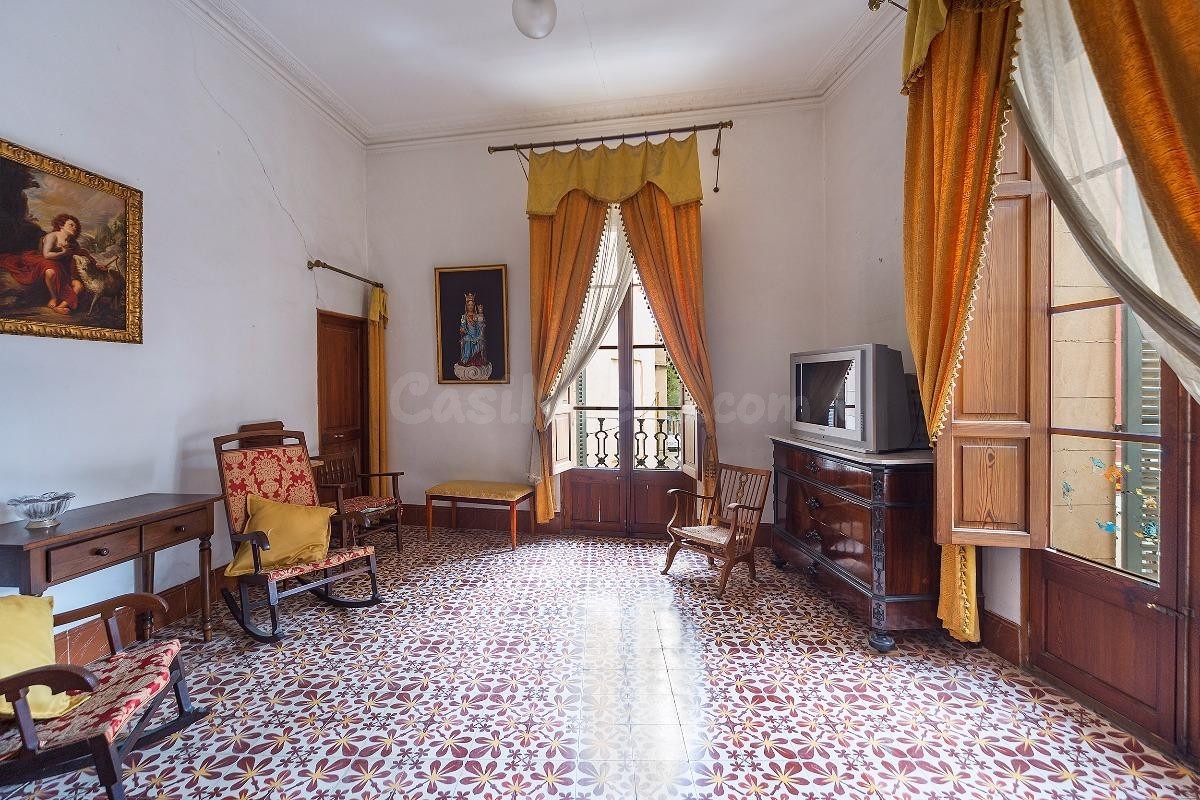 EDIFICIO SEÑORIAL EN VENTA EN EL CENTRO DE INCA - foto 4