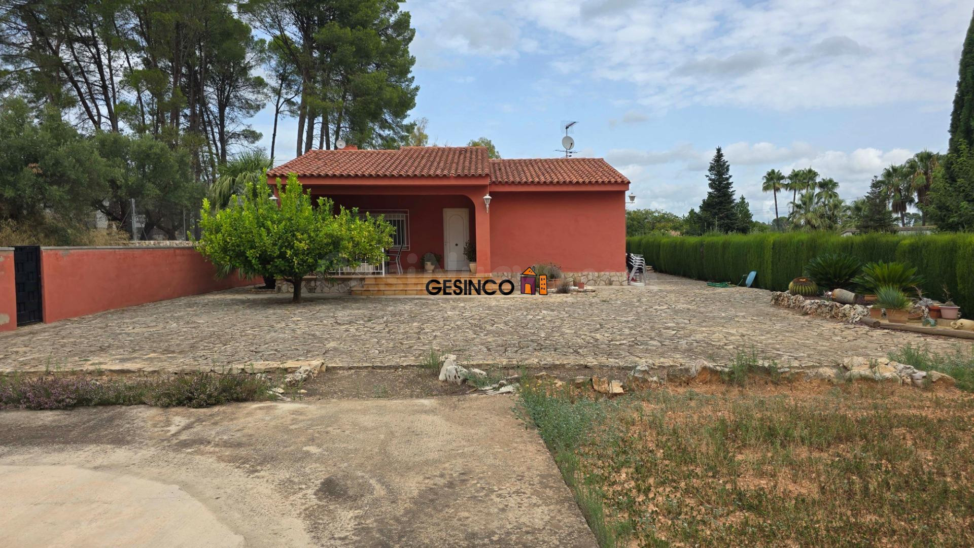 PRECIOSO CHALET EN VENTA EN ONTINYENT - foto 4