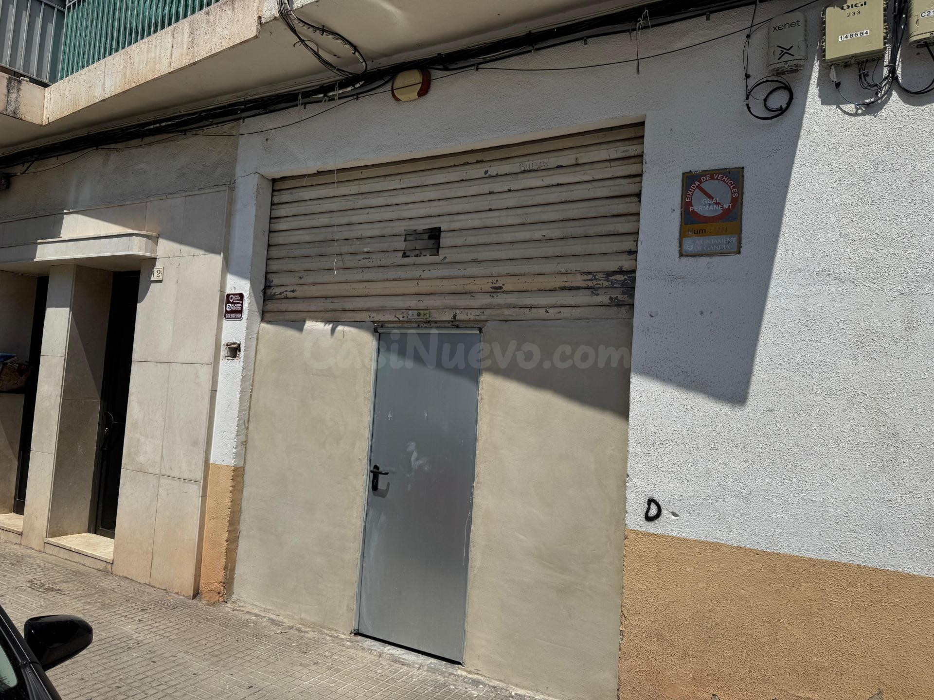 Local comercial en venta en Gandía – Espacio diáfano con múl - foto 2