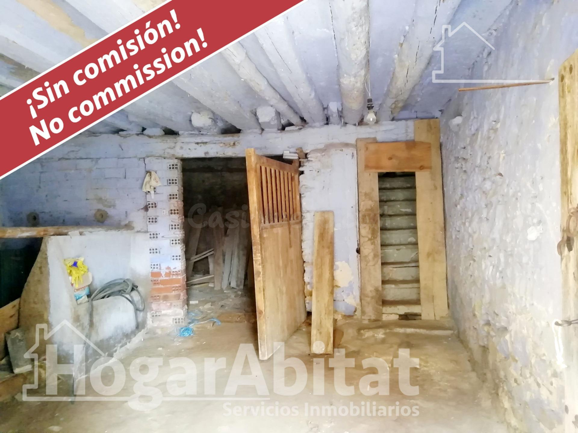 AMPLIA CASA DE PUEBLO PARA REFORMAR CON SOLAR - foto 4