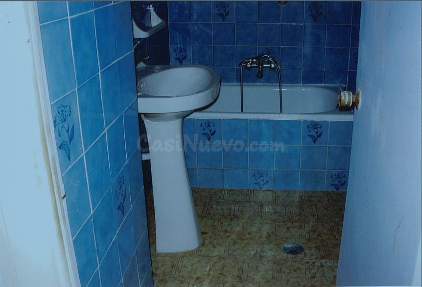 Oportunidad para Inversión: Casa Unifamiliar para Reformar e - foto 3