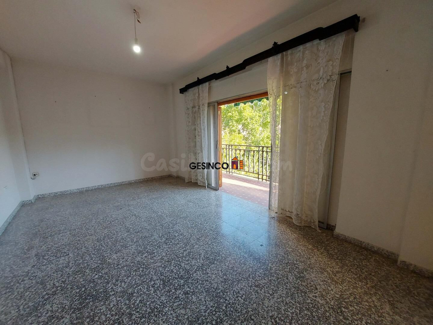 PISO PARA REFORMAR EN QUINTA PLANTA ¡¡EN ALAMEDA!! - foto 2