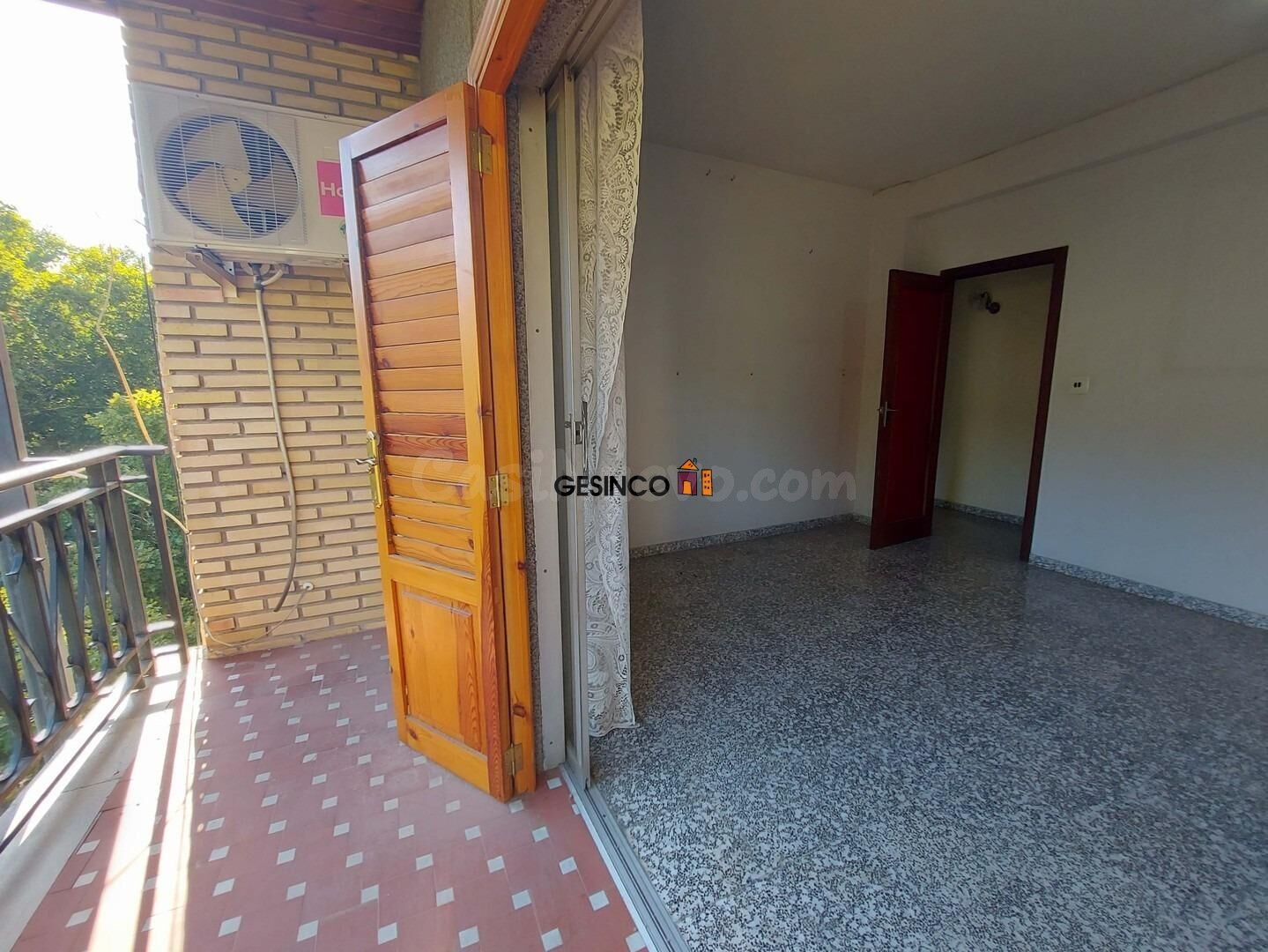 PISO PARA REFORMAR EN QUINTA PLANTA ¡¡EN ALAMEDA!! - foto 3