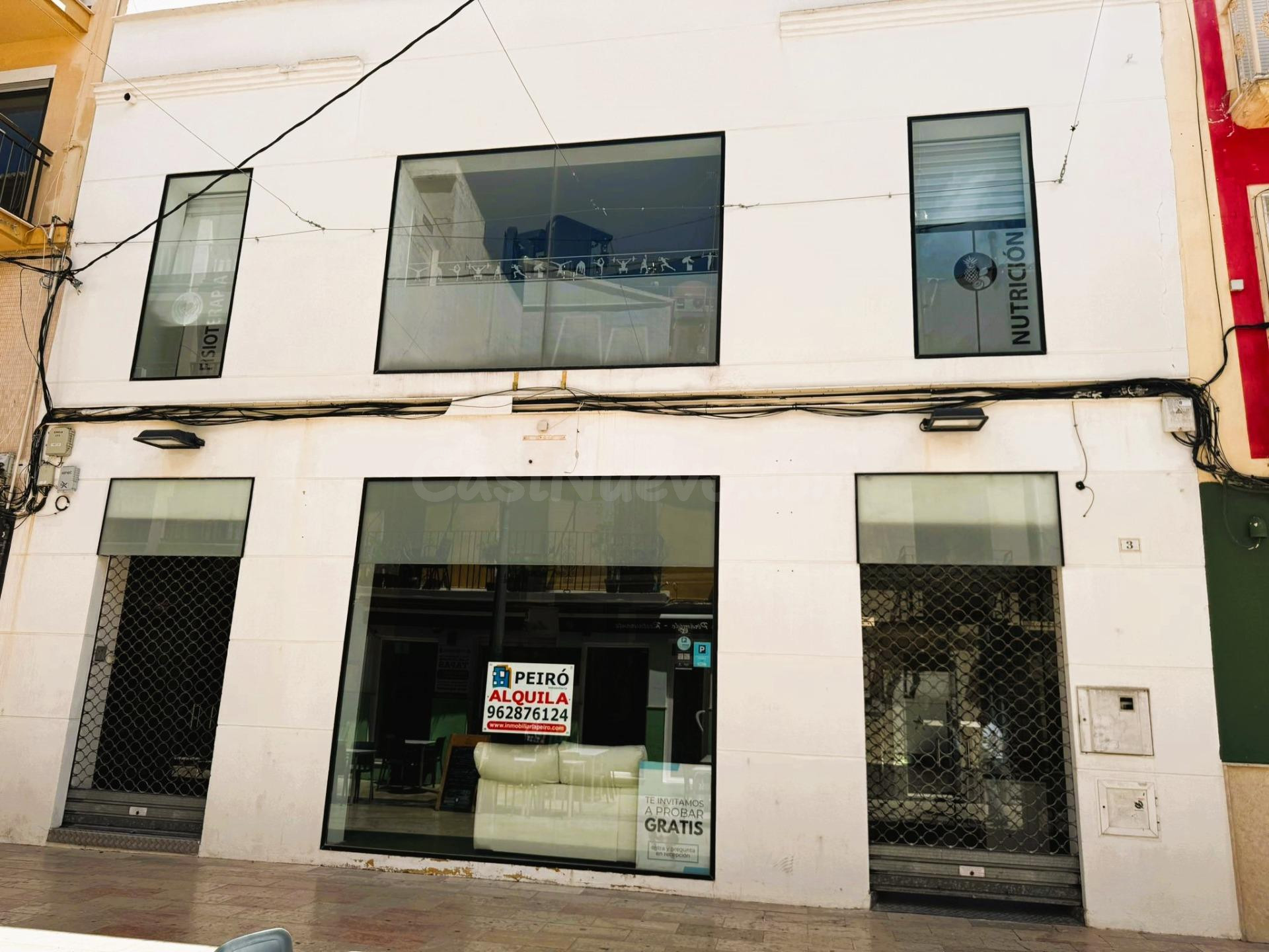 Edificio exclusivo en pleno corazón de Gandía: visibilidad, amplitud y prestigio para tu negocio
