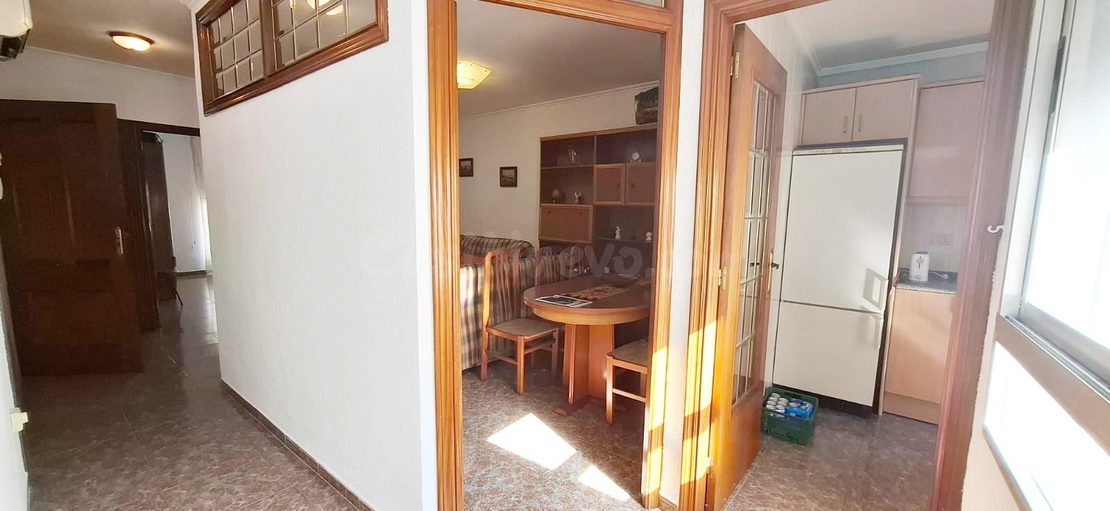 Casa espaciosa con gran potencial de reforma en zona Norte – - foto 3