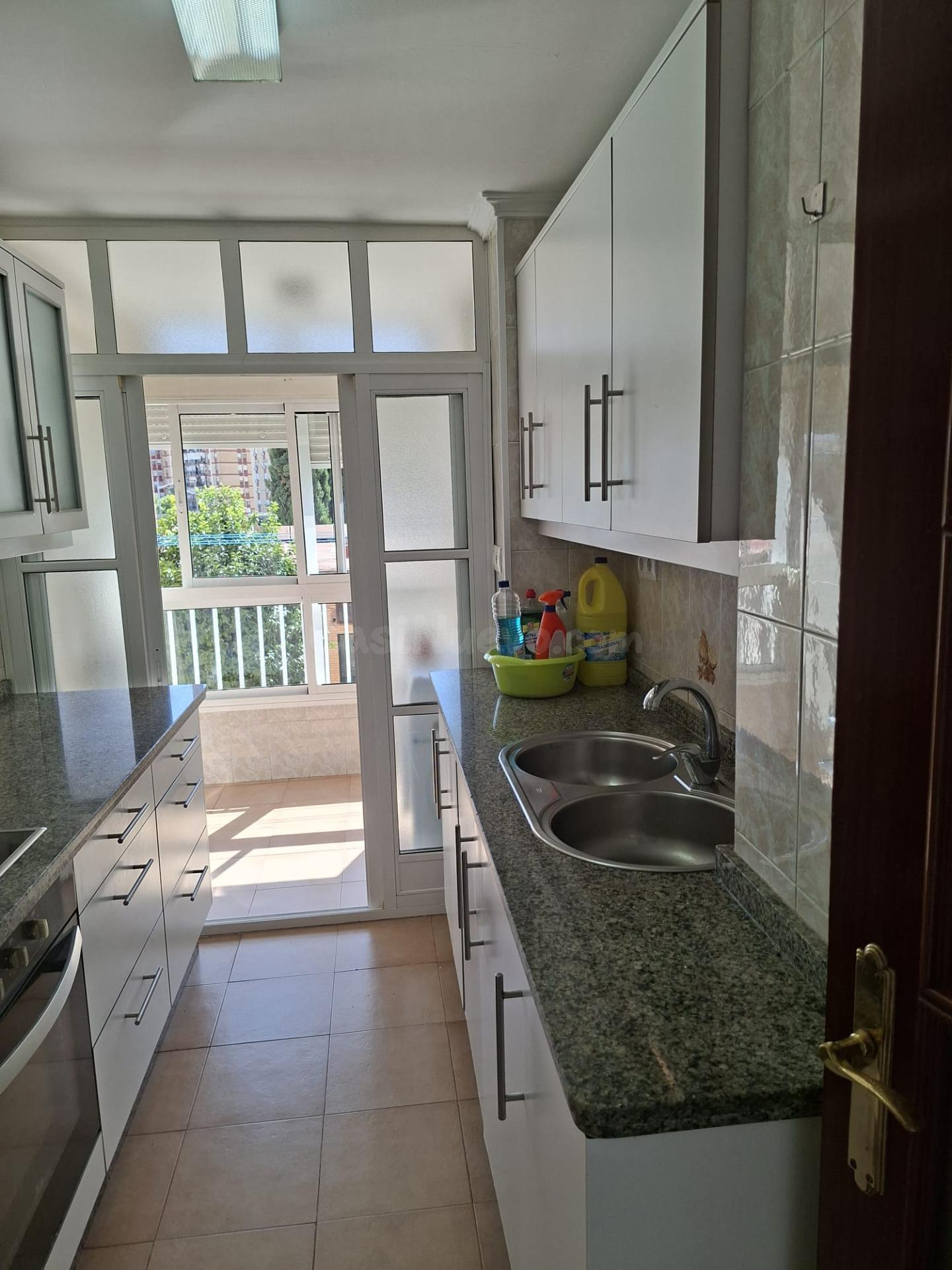 PISO EN NUEVA SEVILLA BIEN UBICADO - foto 4