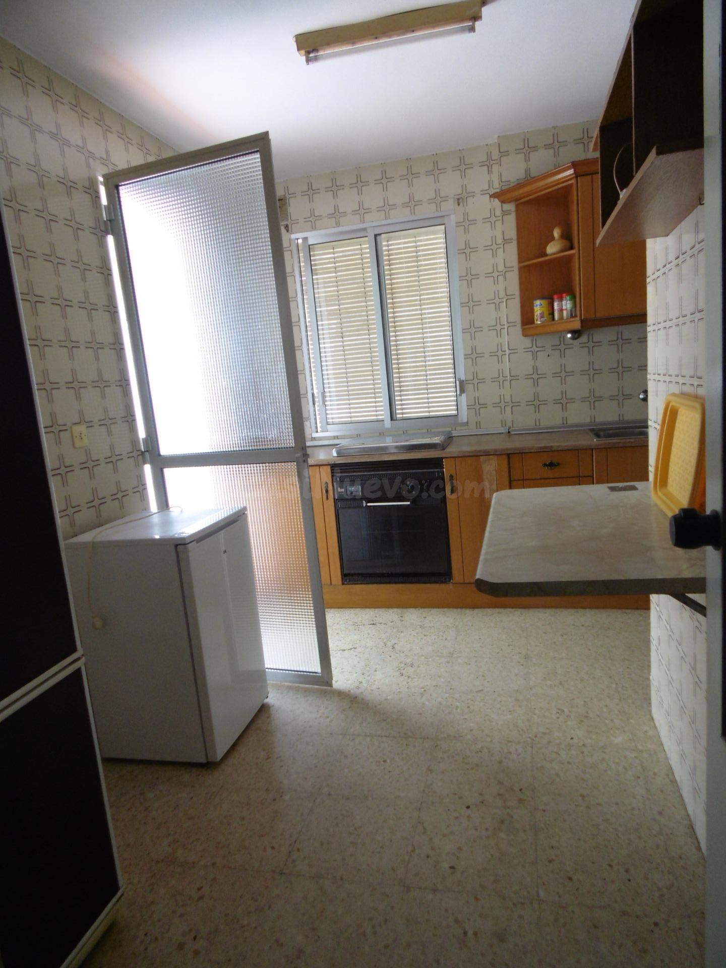EL MEJOR PISO DE VALVERDE DEL CAMINO - foto 2