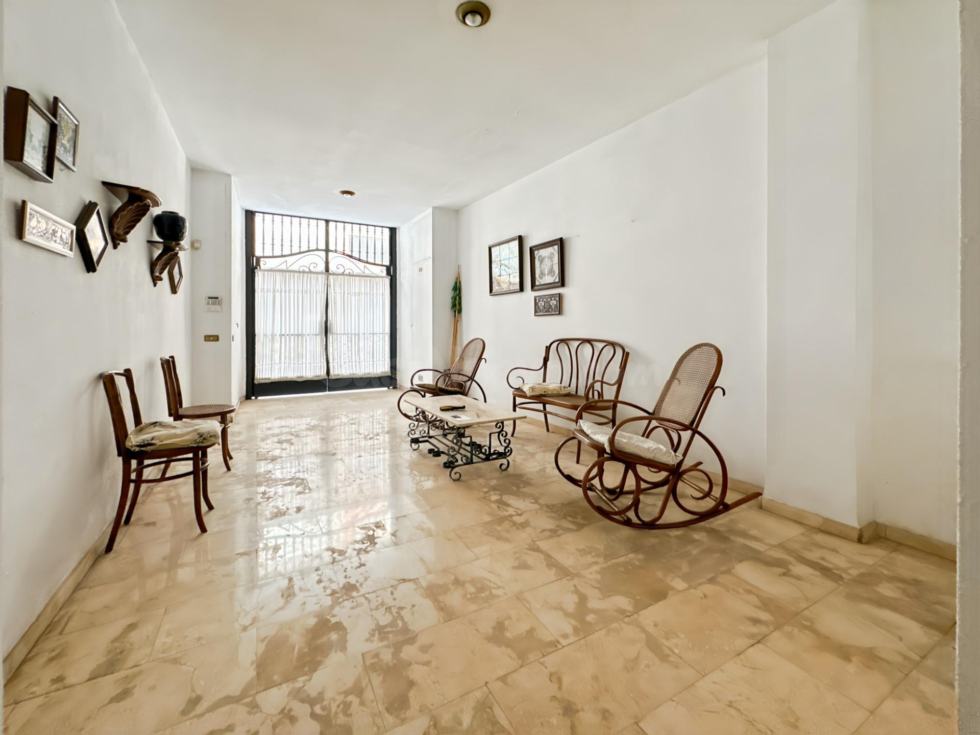 ️ Casa Histórica Única en el Corazón de Castellón - foto 2