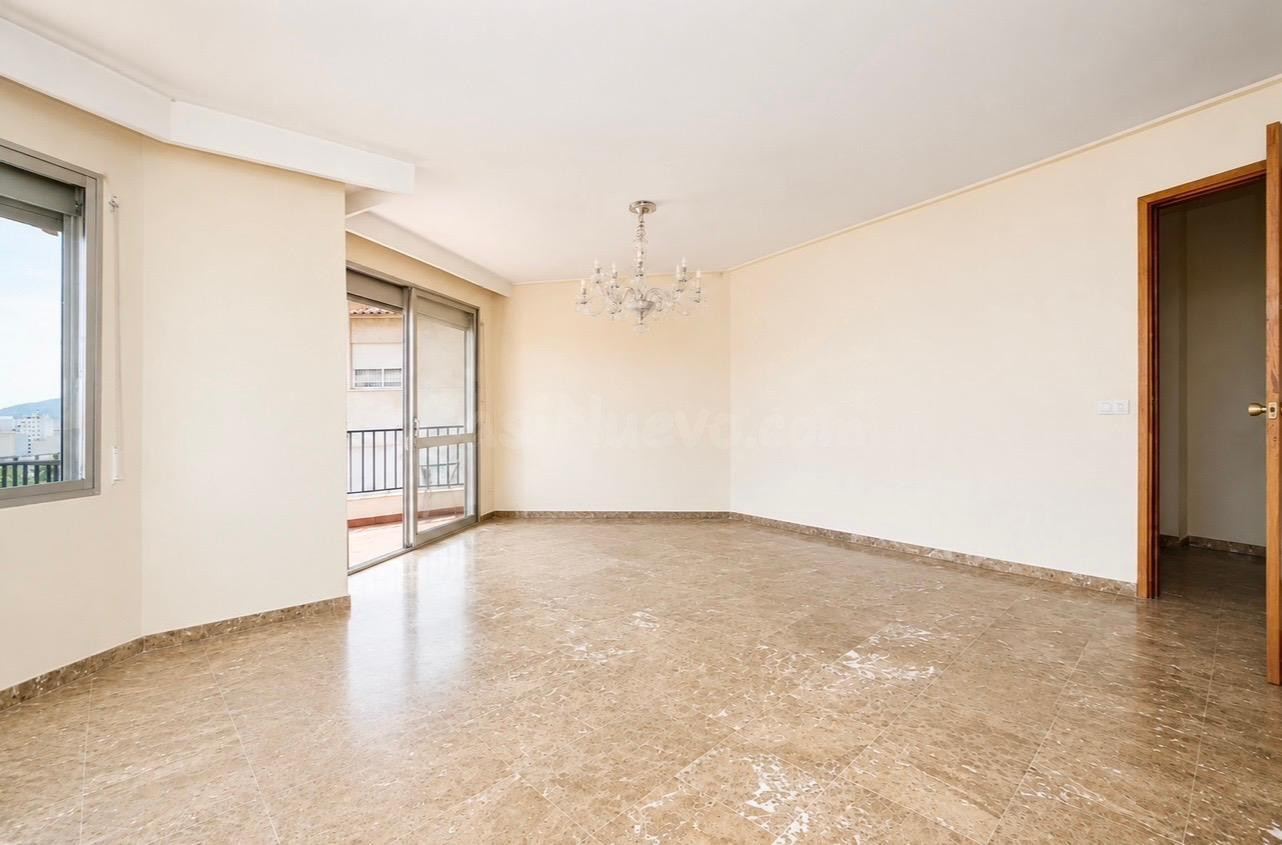 Gran piso señorial con terraza en el centro de Palma - foto 4