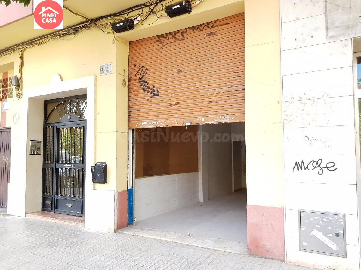 TU LOCAL en MALILLA, PRIMERA LÍNEA cercano al Parque Central