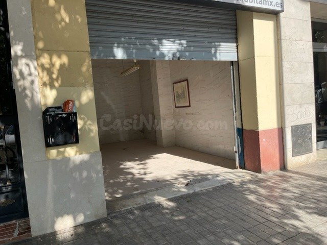 TU LOCAL en MALILLA, PRIMERA LÍNEA cercano al Parque Central - foto 3