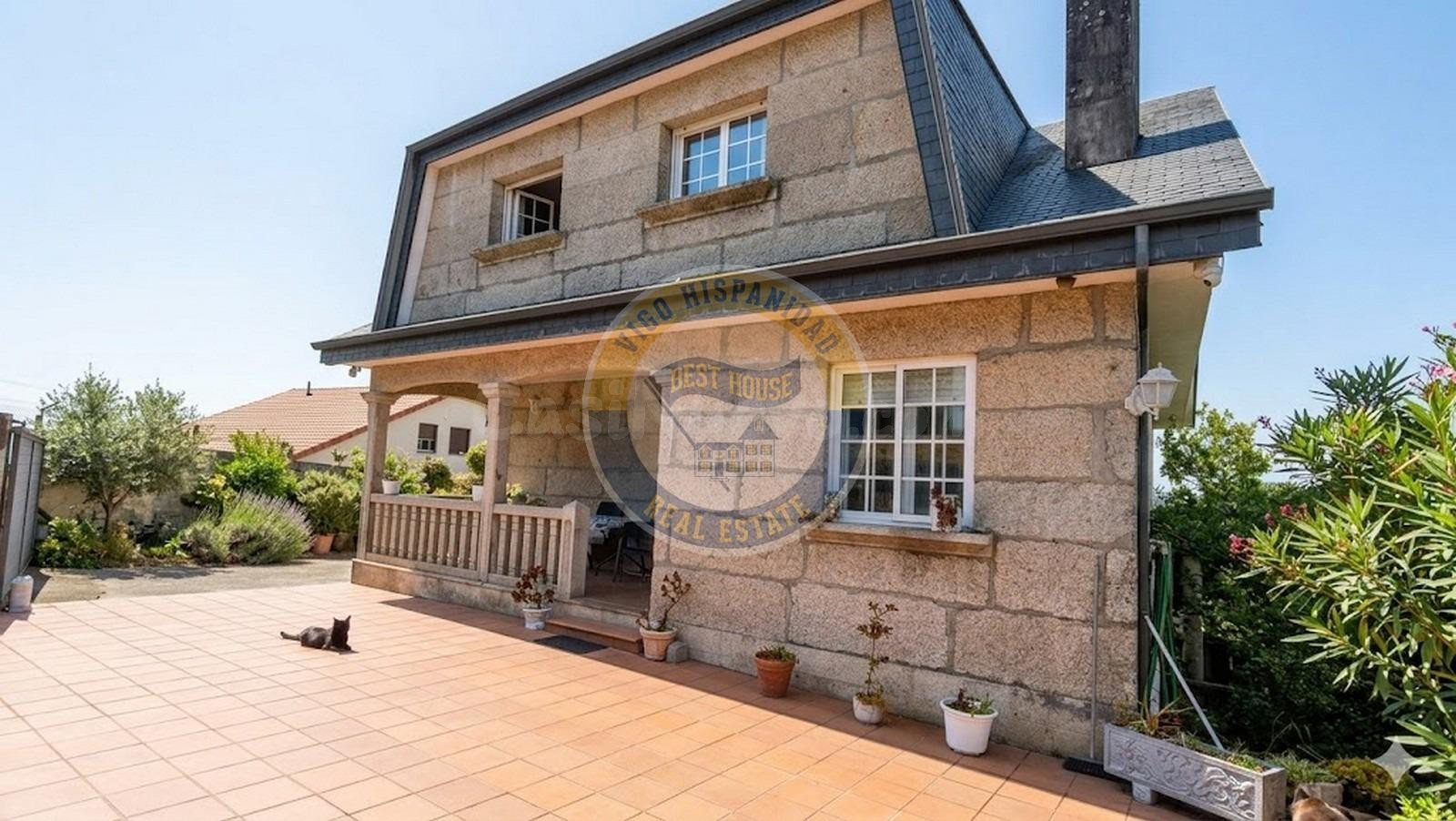 OPORTUNIDAD!!!Chalet Independiente con amplias vistas a la R