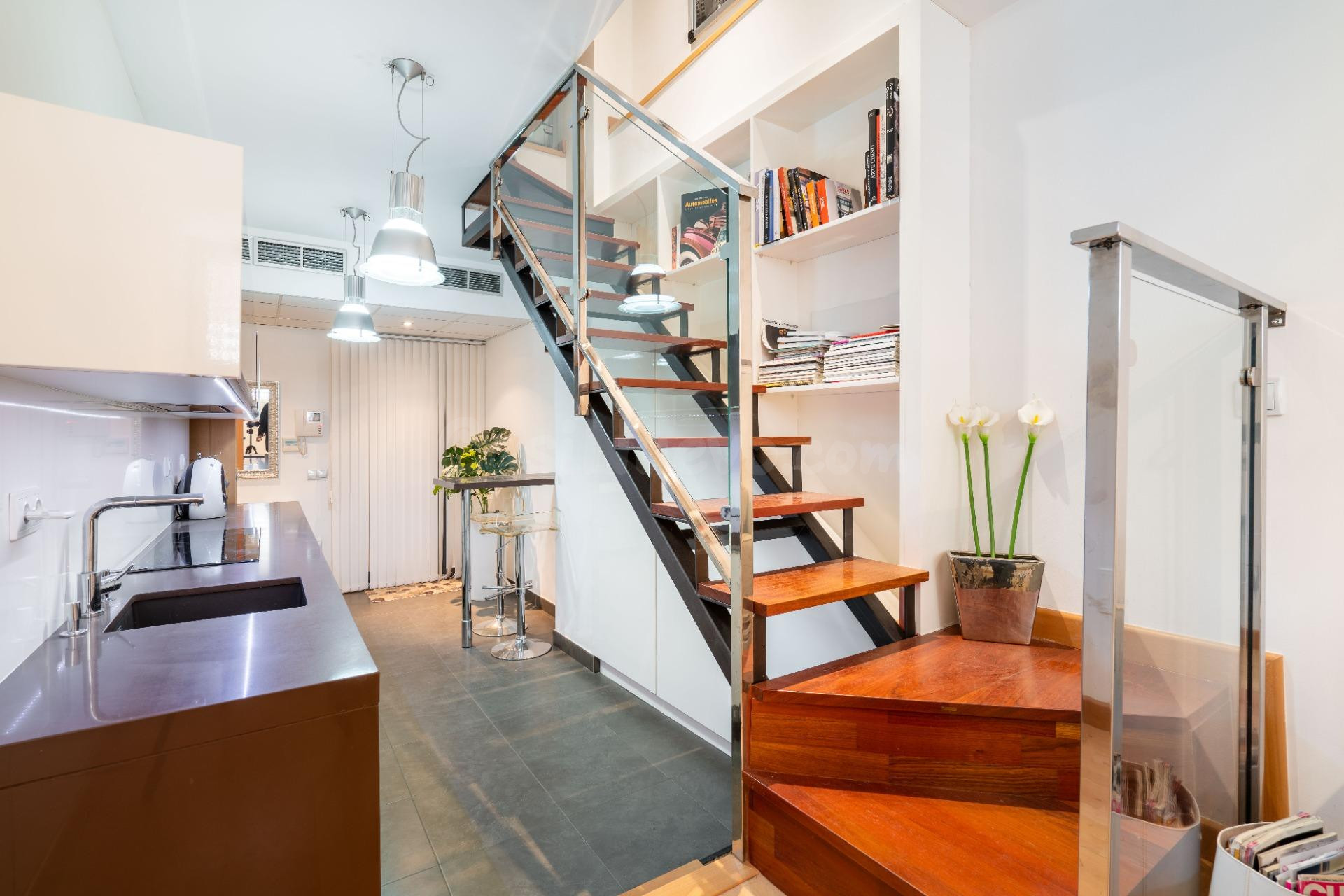 PRECIOSO LOFT EN ALQUILER  EN EL CENTRO DE ALMERÍA - foto 4