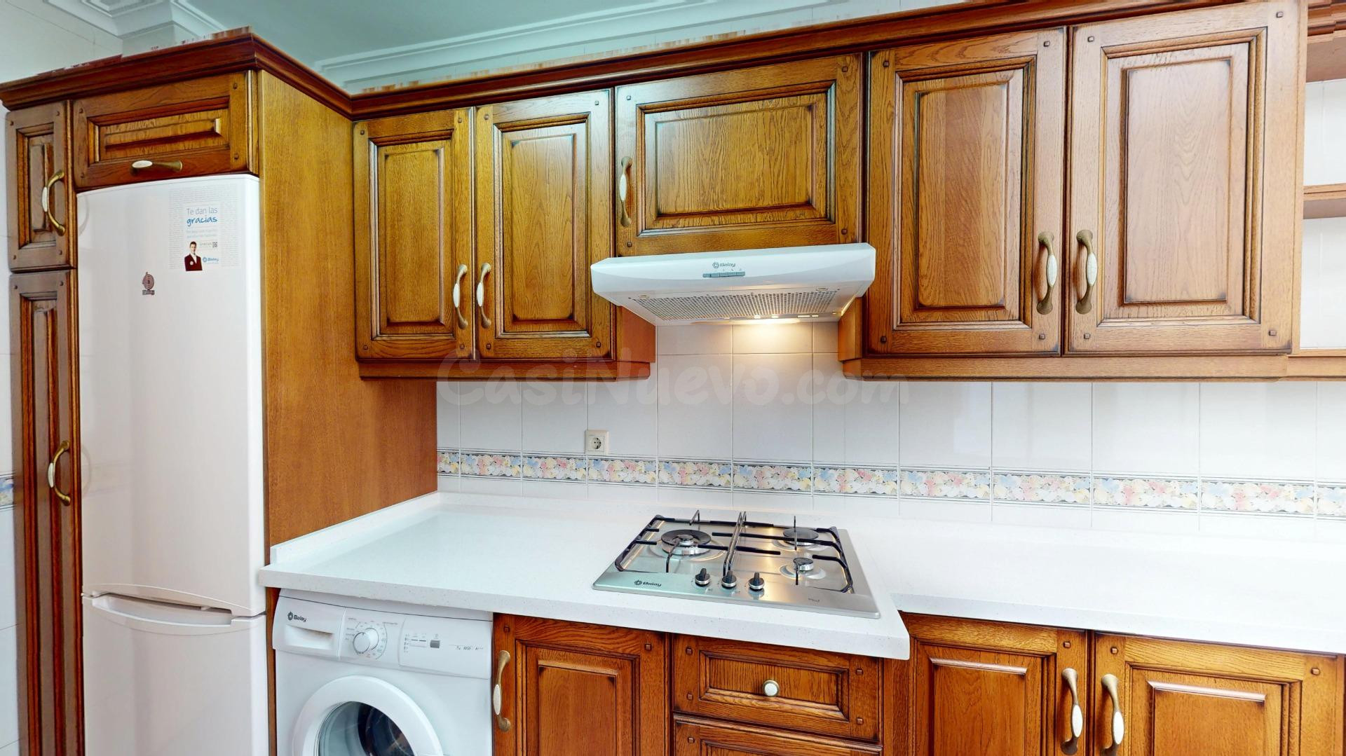 Piso reformado en venta en el centro de Fuengirola, a solo 5 - foto 4